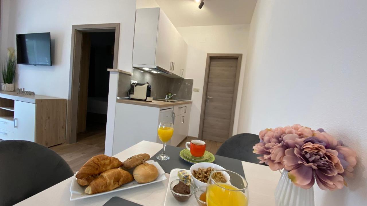 Apartment Komljenovic Pula Zewnętrze zdjęcie