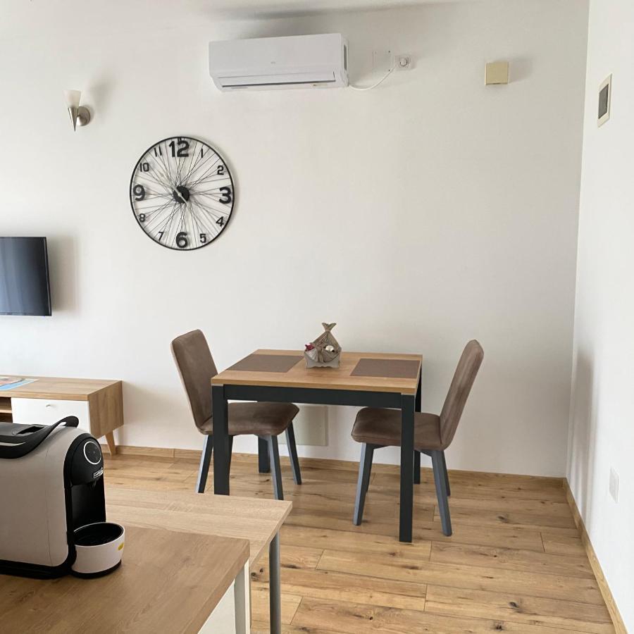 Apartment Komljenovic Pula Zewnętrze zdjęcie