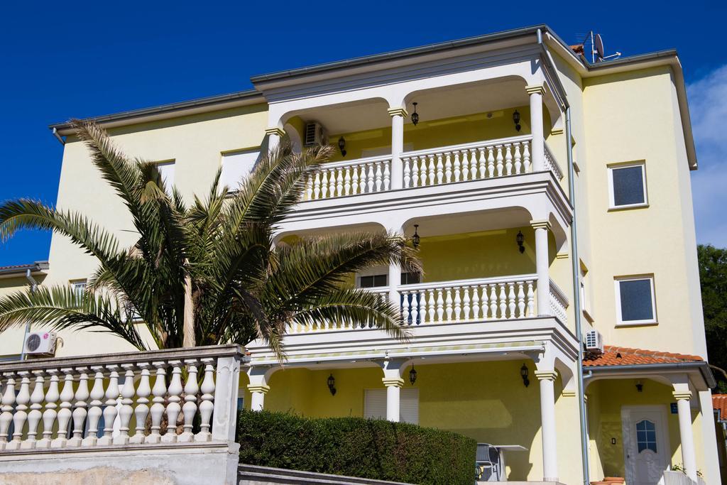 Apartment Komljenovic Pula Zewnętrze zdjęcie